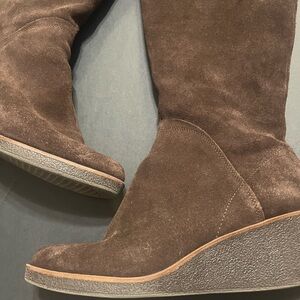 AEROSOLES Brown Suede Wedges